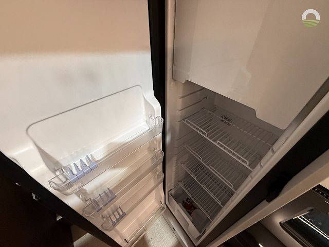 Burstner B66 TD 690 Image Thumb