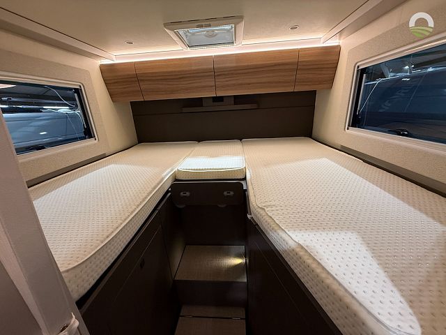 Burstner B66 TD 690 Image Thumb