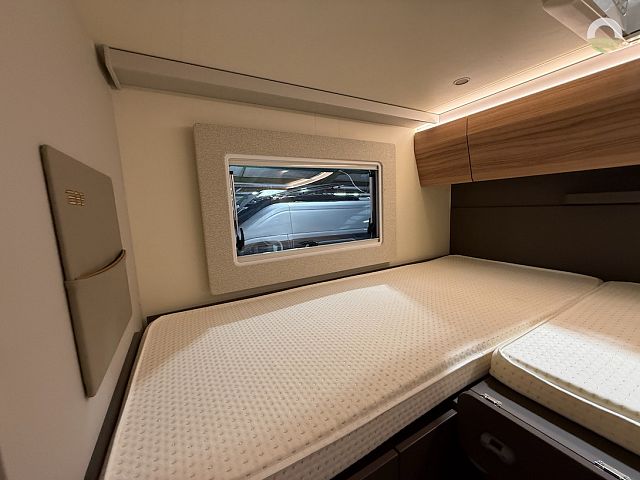 Burstner B66 TD 690 Image Thumb