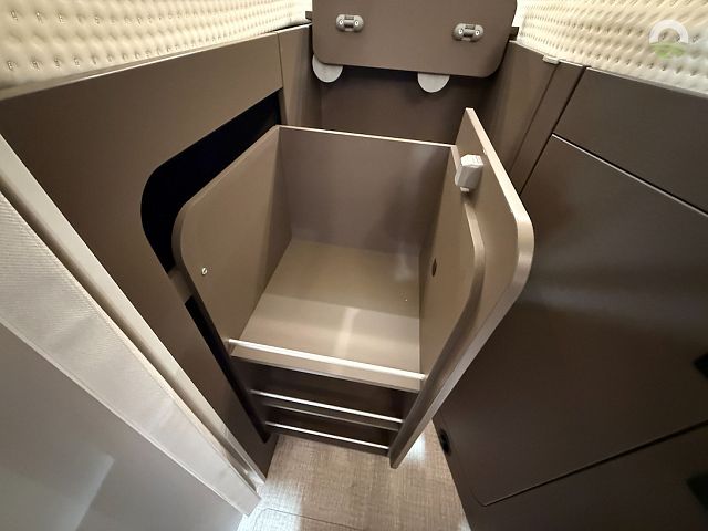 Burstner B66 TD 690 Image Thumb