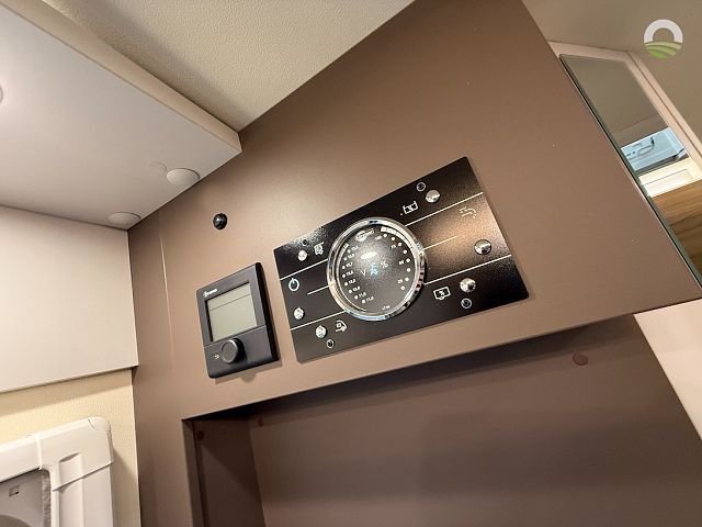 Burstner B66 TD 690 Image Thumb